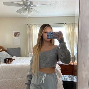 Prettylittlething off the shoulder sweater